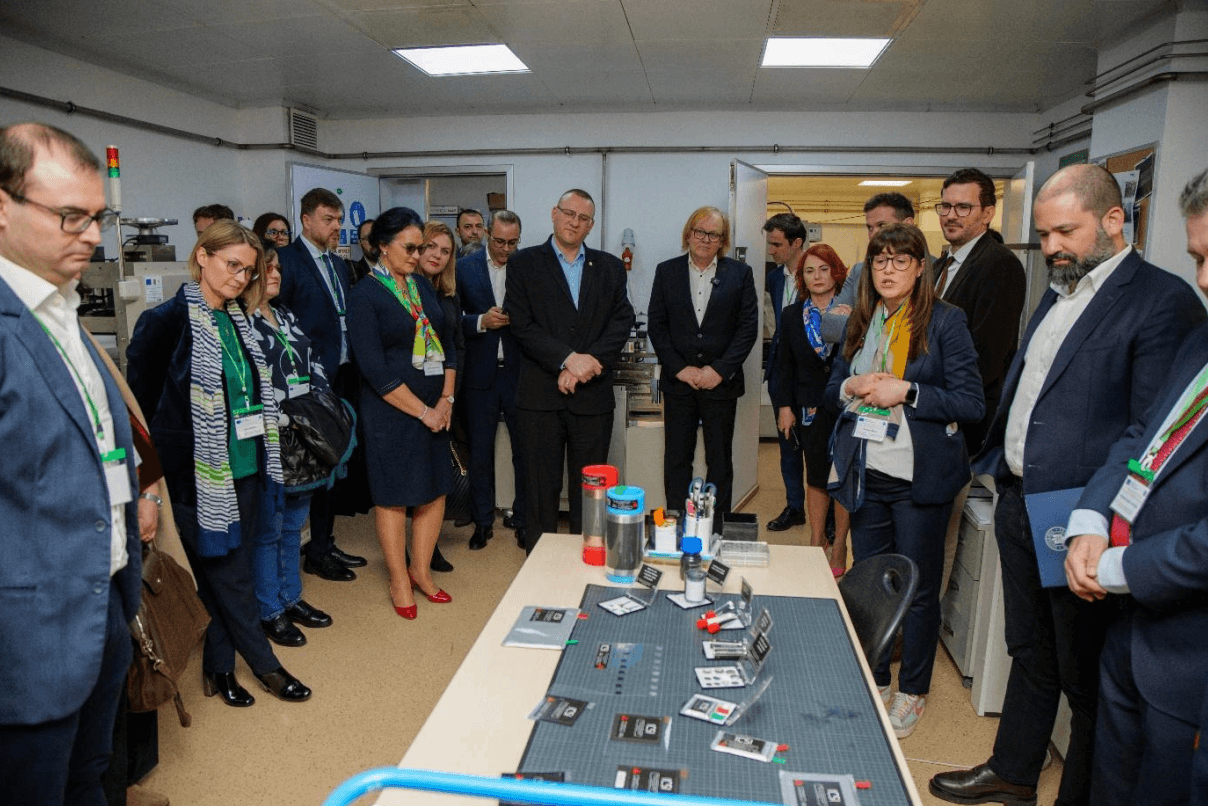 Vizitarea laboratorului ICSI - prezentare echipamente de cercetare